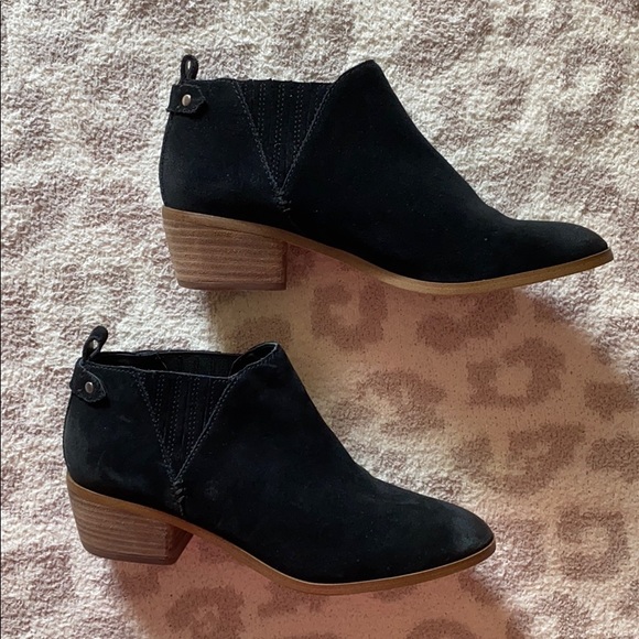 Marc Fisher Black Booties - Picture 3 of 10